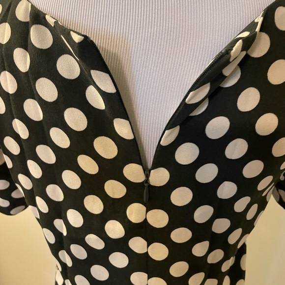 Very cute H&M polka dot dress - Picture 5 of 8